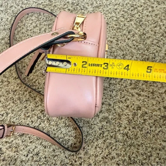 True Religion Baby Pink Med Crossbody Bag Purse with Horseshoe Logo Adjustable - Picture 10 of 14